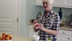 How to Reduce Your Sugar Intake Instructional Video