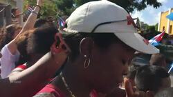 Thousands of Cubans greet Fidel Castro's funeral procession News Clip