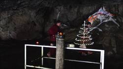 China, Tibet, Langmusi - Sacred Buddhist cave Stock Footage