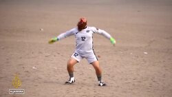 Australian goalkeeper Andrew Redmayne inspires a clown in Peru News Clip