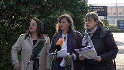 3 European politicians oppose Assange's extradition Instructional Video