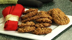 How to Make Brown Sugar Pecan Macaroon Cookies Instructional Video