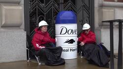 Greenpeace block access to Unilever HQ in single-use plastics protest News Clip