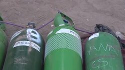 CLEAN : Peruvians queue for oxygen instead of voting on presidential election day News Clip