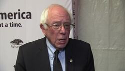 At surprise visit to Apollo, Bernie Sanders honors Bennett, Belafonte, MLK; says racial inequities rising in US because president is a racist Instructional Video