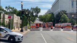 CLEAN : Police car and ambulances stationed near US Capitol as authorities investigate 'bomb threat' News Clip