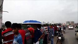 CLEAN : Spectators enjoy traditional boat race on the Buriganga river News Clip