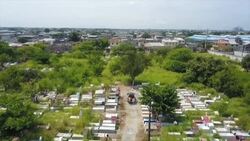 CLEAN : Ecuador's cemeteries fill up as coronavirus takes hold News Clip