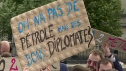 CLEAN : French diplomats in Paris strike over reform plan News Clip