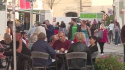 CLEAN : Images of unusually warm autumn weather in Bavaria News Clip