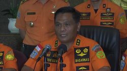 Officials: Indonesia plane crash searches to continue overnight Instructional Video