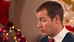 How to Play "God Rest Ye Merry Gentlemen" on Piano Instructional Video