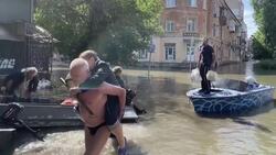 Rescue work ongoing in Ukraine flood zone after dam break News Clip