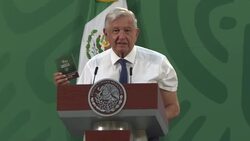 VOICED : Presidente de México recibe vacuna contra covid-19 en público para convencer a escépticos News Clip