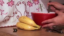 How to Make a Banana Hair Mask to Combat Frizz Instructional Video