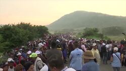 Migrants reject offer to stay in Mexico, vow to continue trek to US News Clip
