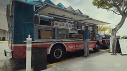 Peaches' Smokehouse & Southern Kitchen Instructional Video