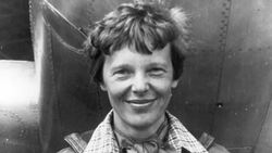 What's in her Bag? - Amelia Earhart #1 Instructional Video