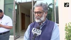 Opposition leaders arrive at Embassy of Palestine in Delhi to express solidarity with Palestinians News Clip