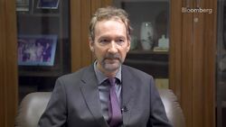 Yen at 155 Against Dollar Is Where Japan Starts to Worry, Sakakibara Says News Clip