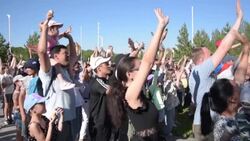 CLEAN : Wimbledon star Rybakina dismisses Russian 'product' claims News Clip