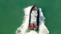 UK: The good weather in the English Channel has seen another big rise in the number of migrants attempting to cross from France. News Clip