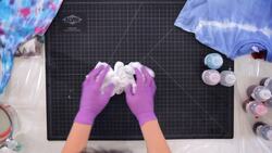 How to Tie Dye Stockings Instructional Video