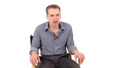 How to Use Mirroring to Make Someone Like You Instructional Video