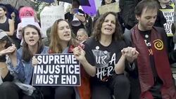 ANTI–Brett Kavanaugh – Multiple arrested for civil disobedience on day of Kavanaugh/Ford hearing Stock Footage