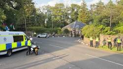 JD Vance greeted by Palestine protesters as he begins holiday in Scotland News Clip