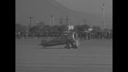 Roscoe Turner tests plane News Clip