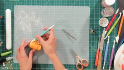 How to Make a Fondant Lion for a Jungle Theme Cake Instructional Video