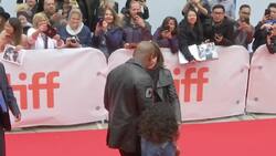 Boundary-pushing Dave Chappelle set to receive comedy award Instructional Video