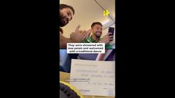 Pakistan Cricket Team Receive A Warm Welcome In Ahmedabad Ahead Of Match Against India News Clip