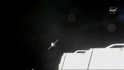 Capsula soyuz rusa con un robot a bordo llega a la EEI Instructional Video