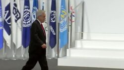 Shinzo Abe greeting Chilean President Sebastian Pinera at G20 Summit News Clip
