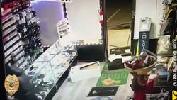 Gang smash car into vape shop and make off with goods in dramatic robbery Instructional Video