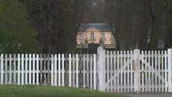 CLEAN : Hollande partner at a presidential residen News Clip