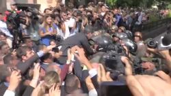 CLEAN : Venezuela's Guaido blocked from entering parliament by National Guard News Clip