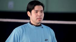 How to Play Singles in Badminton Instructional Video