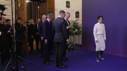 Sir Keir Starmer joins foreign leaders for a family photo at the JEF Summit News Clip
