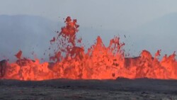 CLEAN : Volcanic fissure erupts again near Iceland capital News Clip