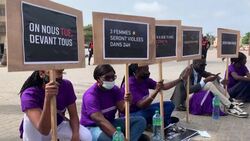 CLEAN : Senegal: Feminists demonstrate against 'rape culture' in Dakar News Clip