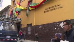 CLEAN : STOCKSHOTS of Bolivia's La Paz News Clip