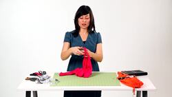 How to Cinch Bottom of a No-Sew Tote Bag Made from a T-Shirt Instructional Video
