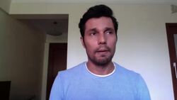 Randeep Hooda: Lockdown 'has been a pause for the better' Instructional Video