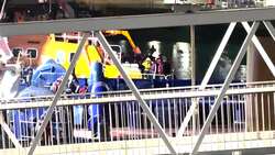 Suspected migrants arrive in Dover following the deaths of 27 in Channel News Clip