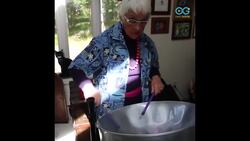 76-Year-Old Opportunist Shows Us How To Live Life To The Fullest - Daily Diversion Instructional Video