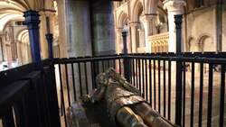England, Canterbury cathedral - Tomb of Edward Plantagenet (Black Prince) Stock Footage