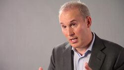 How to Start a Speech with an Icebreaker Instructional Video